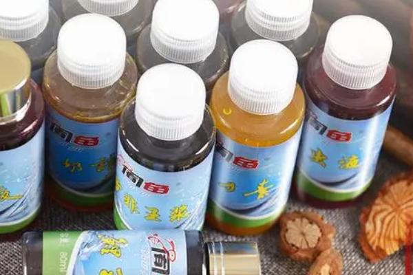十大钓鱼小药排名，包括麝香王、VB鱼味精、红虫液等品牌