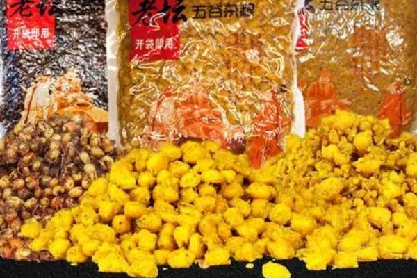 十一月钓鱼技巧，建议在晴朗天气的上午出钓
