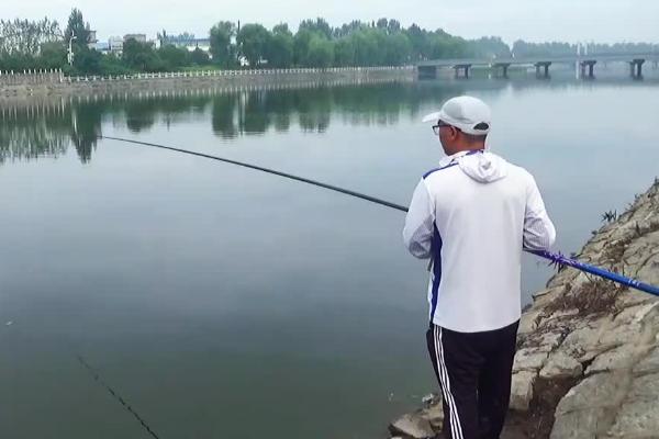 传统钓是什么，泛指除台钓和路亚钓外的其他钓法