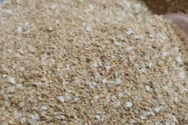 野钓鳊鱼的最佳水深，钓0.5米至2米深均