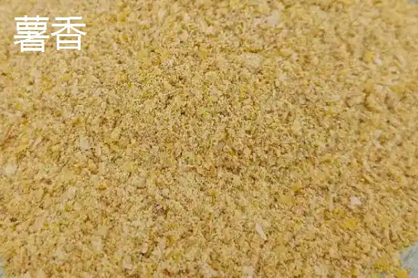 钓鱼如何自制饵料，用红薯、玉米、麦麸等材料混配