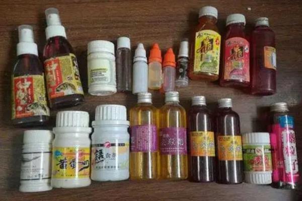 钓鱼时怎么调漂，修剪铅皮可让浮漂露出水面
