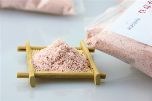 早春钓鲫鱼用什么饵料，可以用自然饵也可以用商品饵