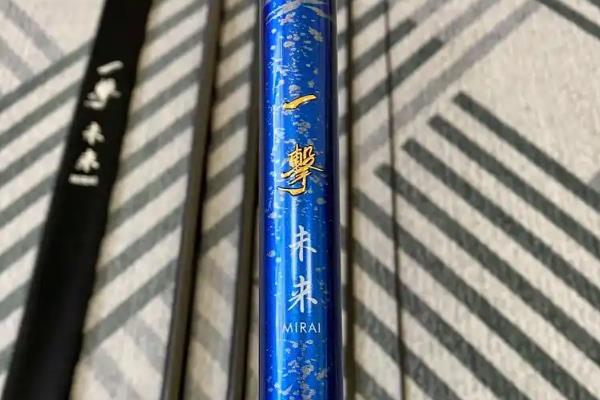 轻量大物竿推荐，推荐浪尖Ⅳ号、擒龙轻量大物版等