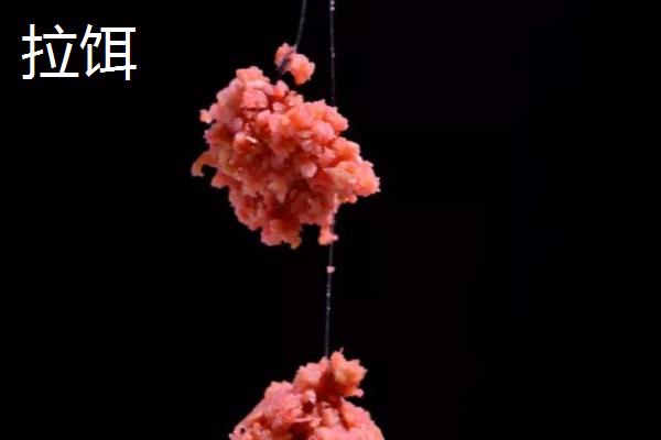 拉饵和搓饵的区别，制作方法、重量、雾化程度等方面均不同