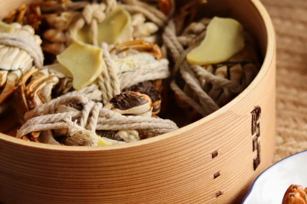 蒸螃蟹需要多长时间，主要取决于螃蟹个体大小