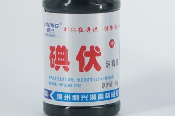 养宠家庭能不能使用84消毒液，宠物舔舐后会中毒甚至死亡