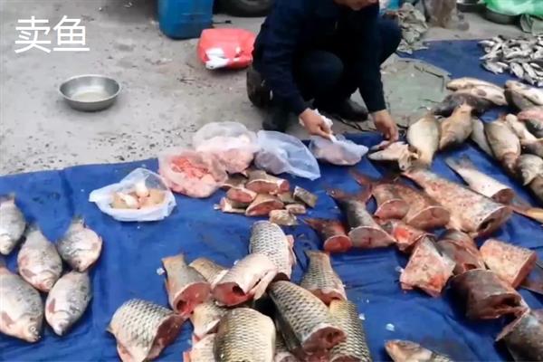早餐适合卖什么，豆浆油条、酱香饼、小笼包等食物均是适宜选择