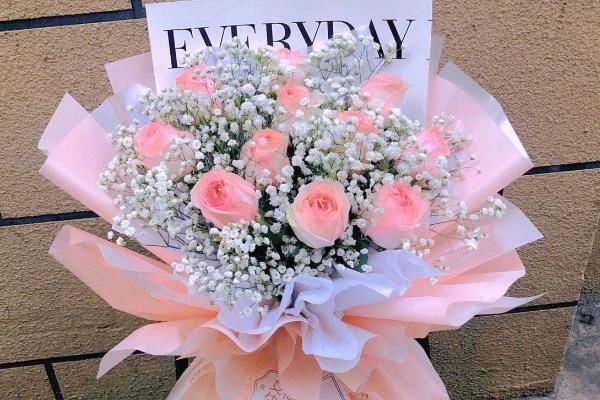 满天星有什么花语，代表思念、浪漫等含义