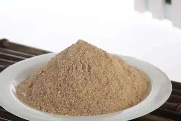 春季钓鲫鱼的适宜水深，早春需确保深度达到2米以上