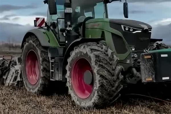 轮式拖拉机修理完试运转前要做的工作，按规定加足燃油、润滑油等