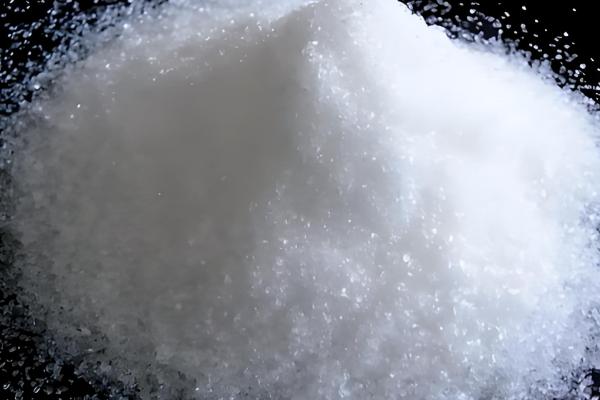 芹菜营养液的配方，配制时不能用金属容器