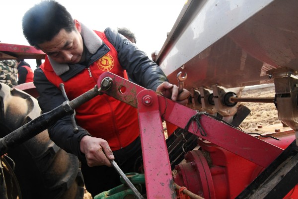 农机传动带如何维护,随时调整传动带的张紧度