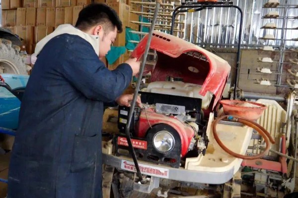 农机传动带如何维护,随时调整传动带的张紧度