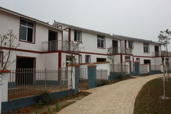 现在农村干什么有钱赚，推荐农村养老项目、新农村建设项目等