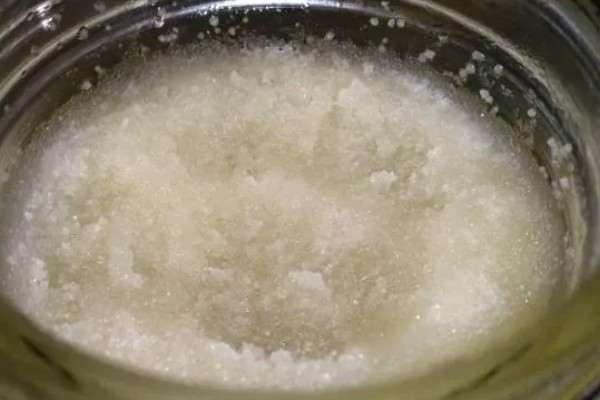 掺白糖的蜂蜜还可以喝吗,理论上还能喝