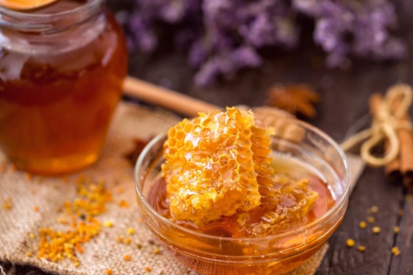 掺白糖的蜂蜜还可以喝吗,理论上还能喝