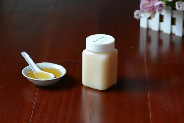 雪脂莲蜜与椴树蜜哪个好，前者价格更高