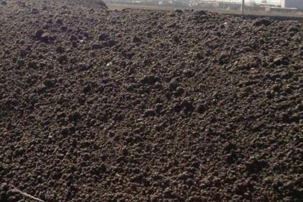 厩肥施用注意事项,首先要看作物种类