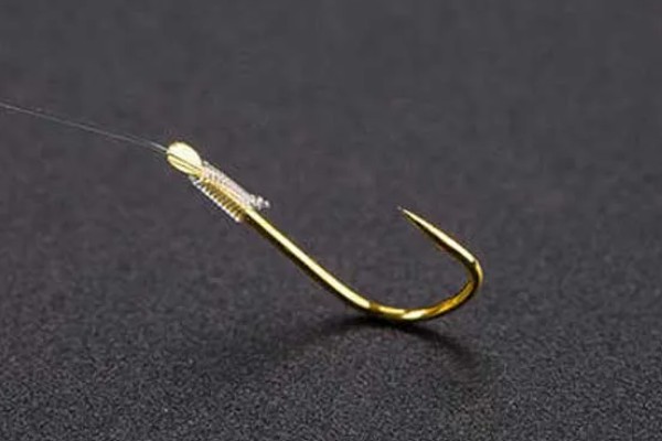 3号秋田狐钩可以钓麦穗鱼吗，偏大了