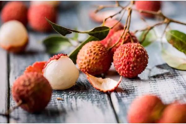 优质的荔枝品种，有妃子笑、鸡嘴荔等