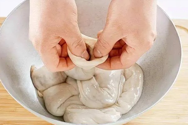 猪大肠头是不是肛门，是指猪的直肠