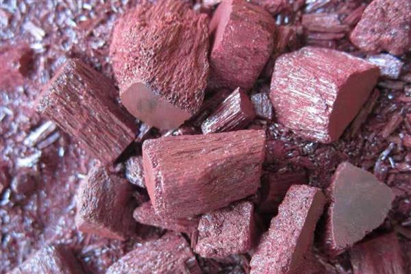 朱砂有什么种类,主要分为天然朱砂原矿、还原朱砂等类型