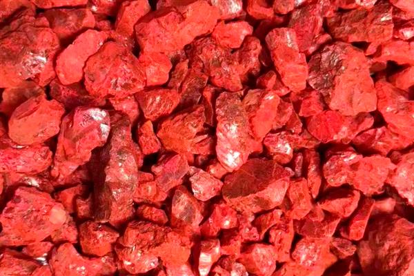 朱砂有什么种类,主要分为天然朱砂原矿、还原朱砂等类型