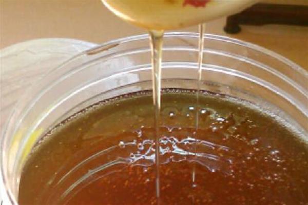 乌桕树蜂蜜的特点,具有乌桕花的自然香味