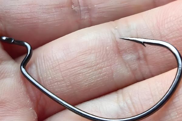 曲柄钩是否需要与软饵搭配,需要配合软饵使用