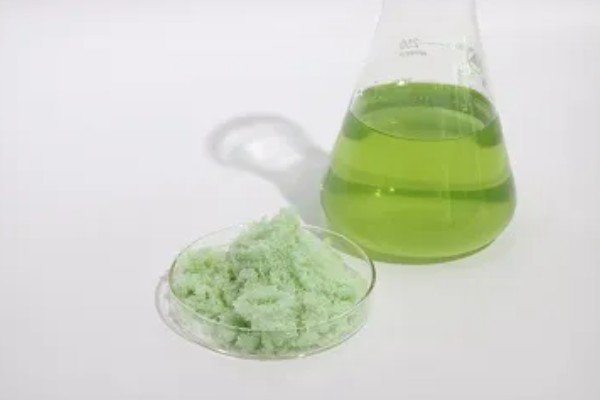 木槿花能不能用硫酸亚铁，使用时要掌握正确的比例浓度