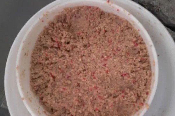 冬季钓鱼选择哪种鱼钩，垂钓小鱼可使用2-4号袖钩等钩型