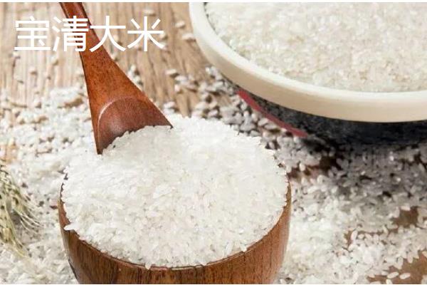 黑龙江双鸭山的特产，有黑木耳、蕨菜等