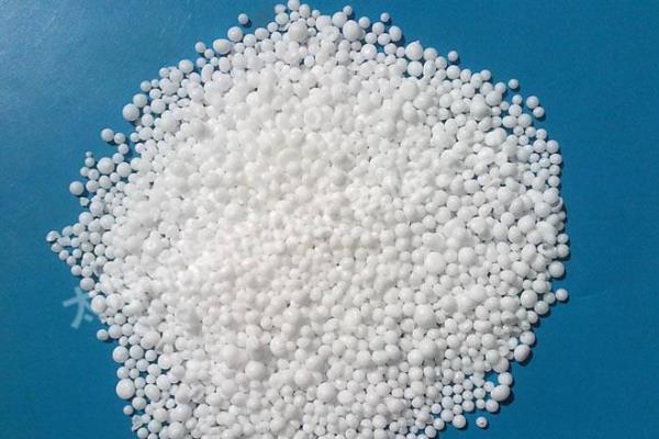 柑橘冬季为什么会异常落叶，主要是缺乏营养、水分失调等因素所致