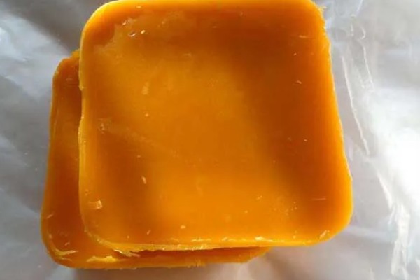 蜂蜡和蜂胶有什么区别,来源、作用、成分都不同