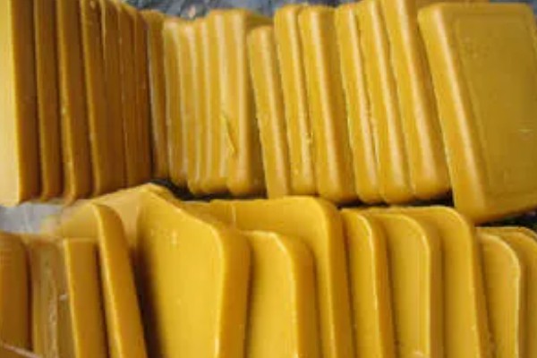 蜂蜡和蜂胶有什么区别,来源、作用、成分都不同