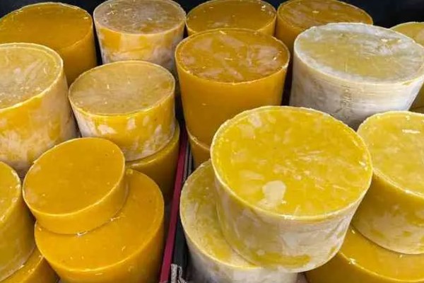 蜂蜡和蜂胶有什么区别,来源、作用、成分都不同