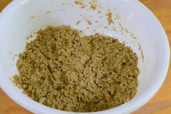 钓鲤鱼用什么窝料，用带有甜味的窝料最好