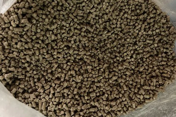 猪饲料的添加剂，主要有以下几种配方