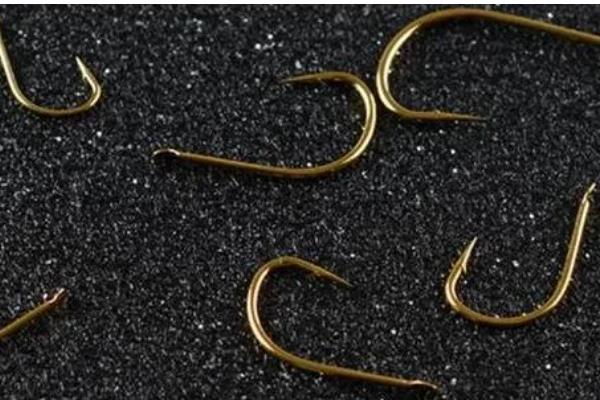 袖钩和丸世钩哪个钩条细，袖钩的钩条更细