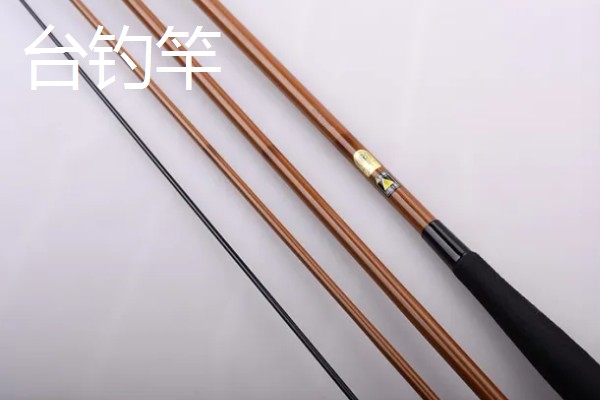 新手野钓选择哪些饵料，可使用蚯蚓、红虫、玉米等自然饵