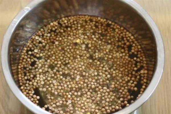 蔬菜种子怎么防治病菌，根据防治对象用不同的药物浸种