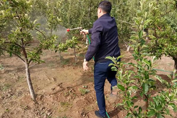 生物农药的简介,是指利用生物活体或代谢产物去杀灭、抑制有害生物的制剂