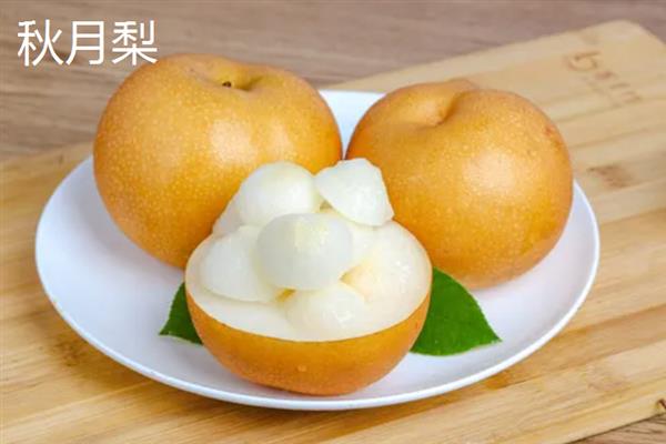 夏季的水果有哪些，有西瓜、芒果、桃子、葡萄等