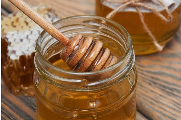 椴树蜜怎么吃,直接喝或用温开水冲服