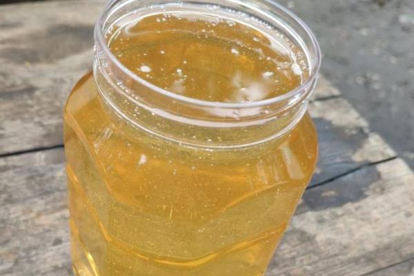 椴树蜜怎么吃,直接喝或用温开水冲服