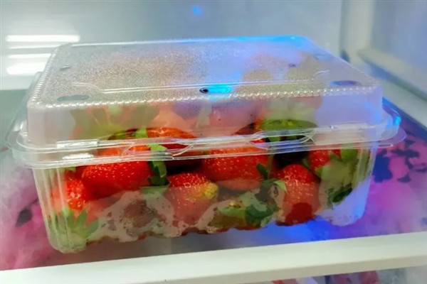 草莓的贮藏特性，其贮藏难度大