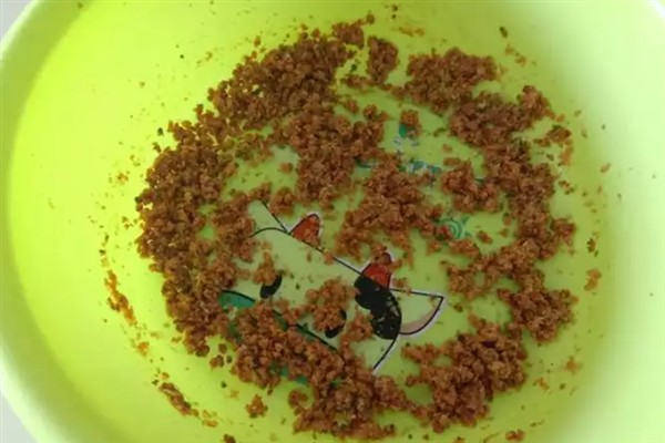 深秋怎么钓鲫鱼，选择在深水区作钓