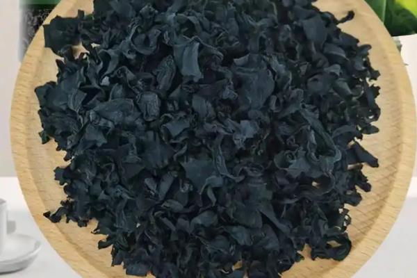 裙带菜能不能晾干，可放在通风阴凉处自然风干