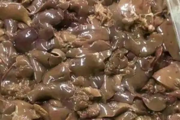 用哪种鱼钩垂钓鲶鱼，伊豆钩、千又钩、丸世钩等钩型均可使用